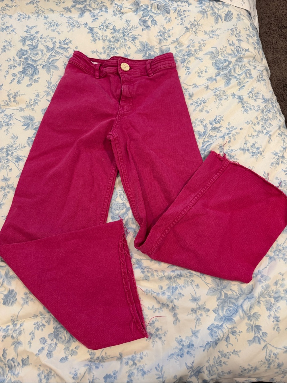 Zara Fuchsia High-Waist Jeans